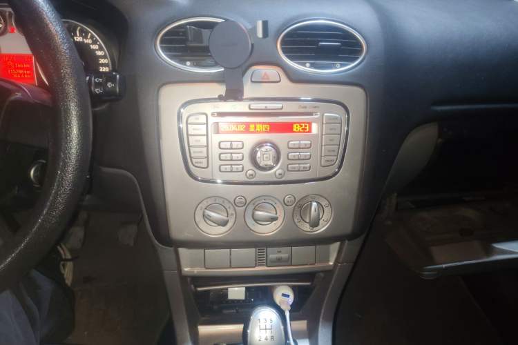 Used Ford Focus 2011 Hatchback 1.8L Manual Comfort Model
