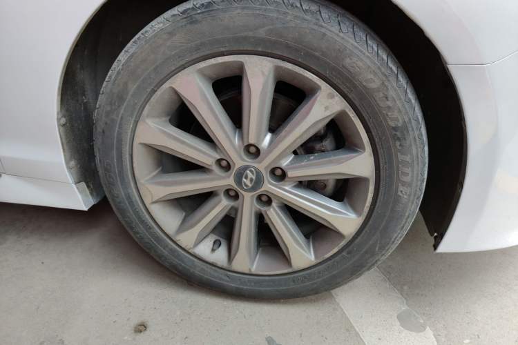 Used Hyundai Sonata 2015 1.6T GLS Smart Model Right Front Wheel Hub