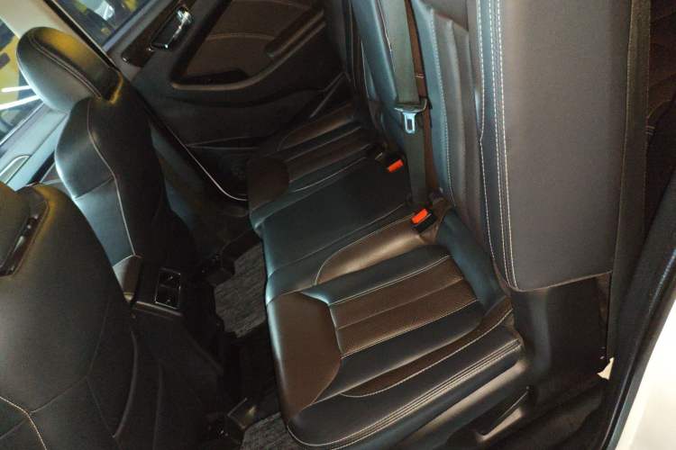 Used Dongfeng Fengon 580 2018 1.5T CVT Luxury Model Left Rear Seat