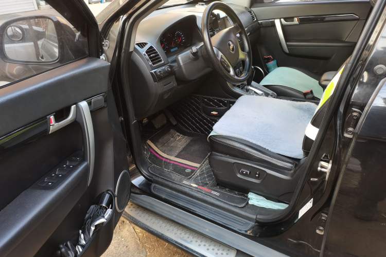 Used Chevrolet Captiva 2013 2.4L Two-Wheel Drive City Edition 7-Seater