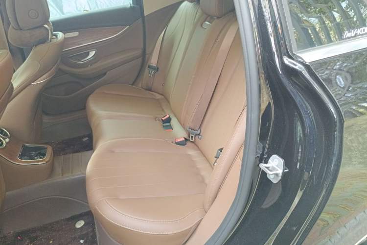 Used Mercedes-Benz E-Class 2023 E 260 L