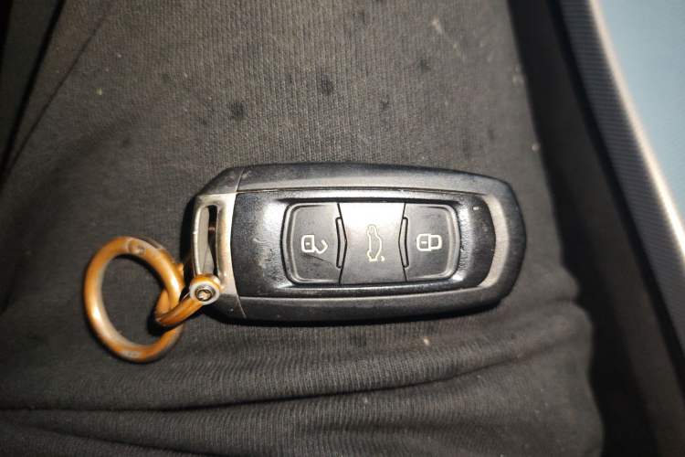 Used Geely Auto Emgrand GL 2018 1.8L DCT Elite Smart Connectivity Version Vehicle Key