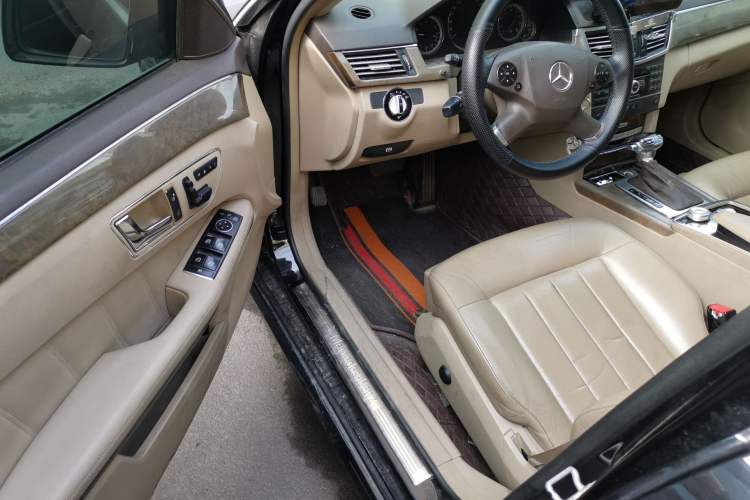 Used Mercedes-Benz E-Class 2010 E 200 CGI Elegant Model