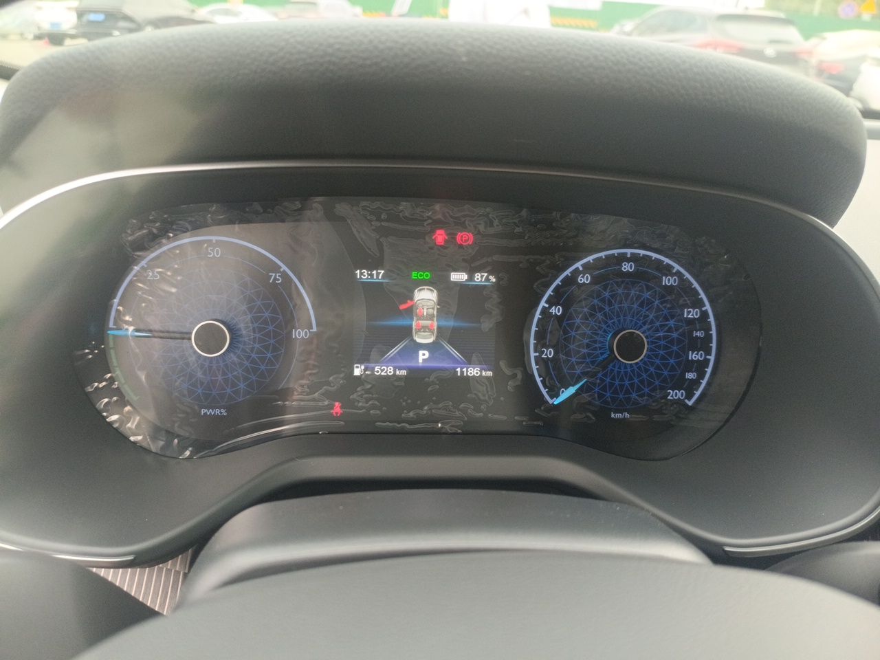 Hongqi E-QM5 2025 610 km PLUS — снимка 11
