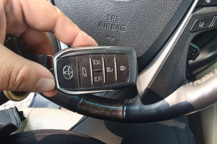 Used Toyota Alphard 2021 Dual-Motor 2.5L Premium Edition Vehicle Key