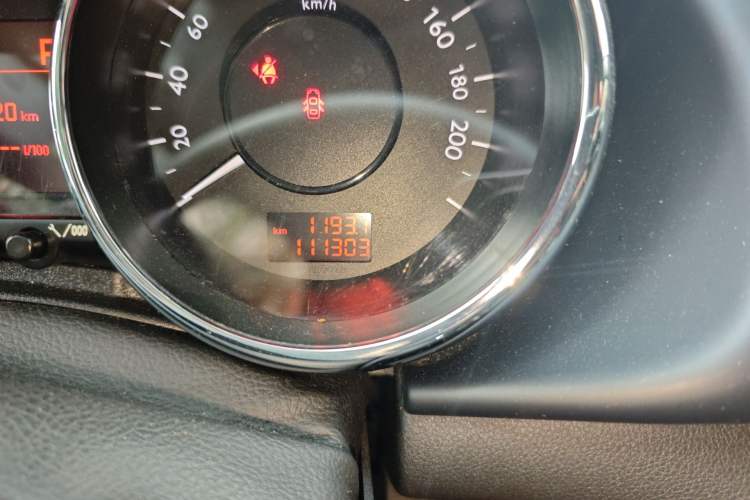 Used Peugeot 3008 2013 1.6THP Automatic Trend Edition Odometer Close Up