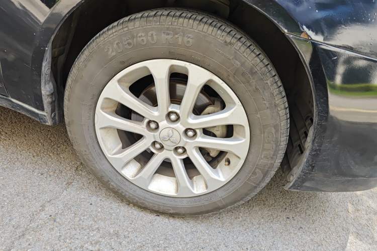 Used Mitsubishi Lancer EX 2012 Fashion Edition 1.8L CVT Comfort Version
