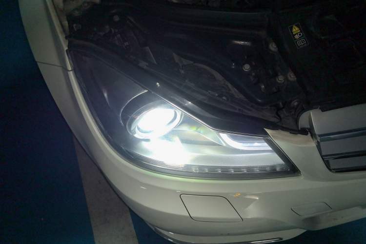 Used Mercedes-Benz C-Class 2011 C 200 CGI Fashion Model