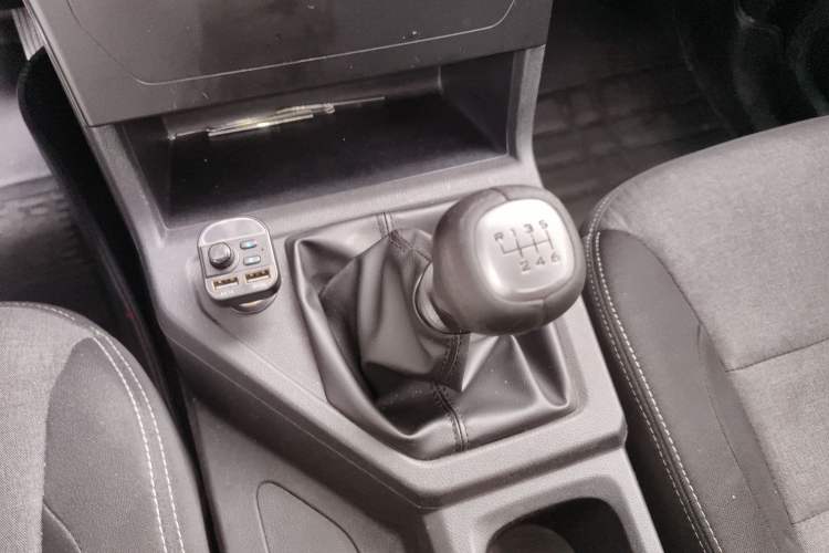 Used Wuling Hongguang PLUS 2019 1.5T Manual Comfort Version 7 Seats