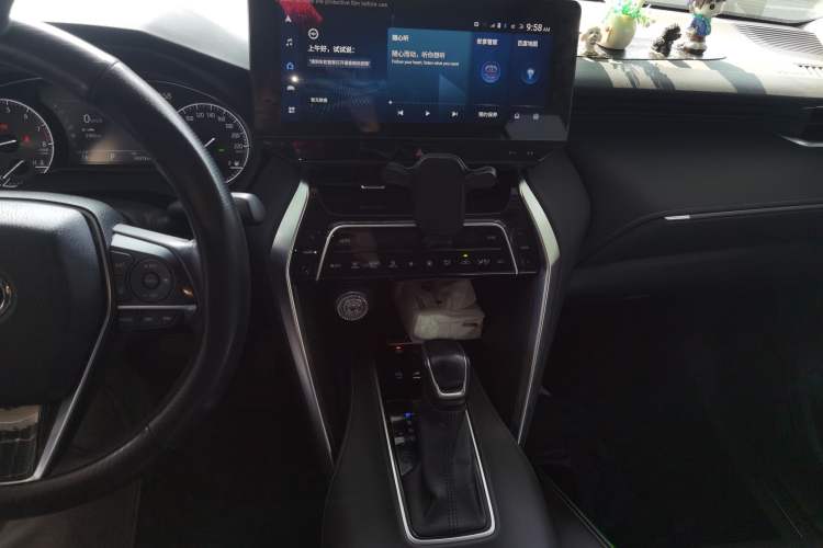 Used Toyota Harrier 2022 2.0L CVT Two-Wheel Drive Deluxe Edition