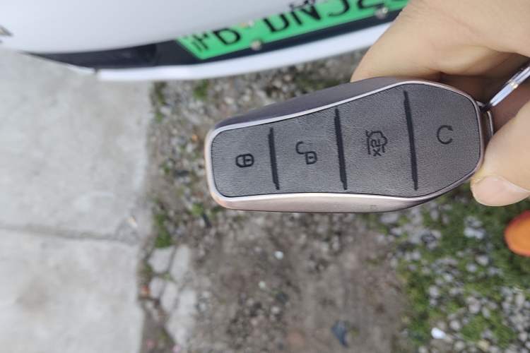 Used BYD Yuan UP 2025 Intelligent Driving Version 401 KM Dynamic Edition