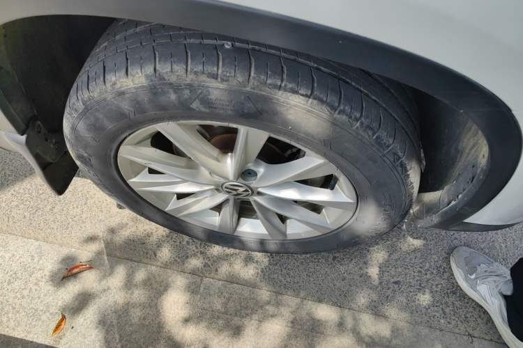 Used Volkswagen Tiguan 2016 280TSI Automatic Two-Wheel Drive Silk Road Comfort Edition
