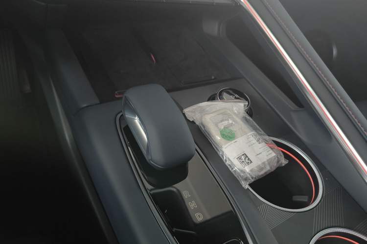 Used Zeekr 001 2026 Model 103° Rear-Drive Max Version Gear Lever