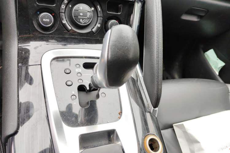 Used Peugeot 3008 2013 2.0L Automatic Trend Edition
