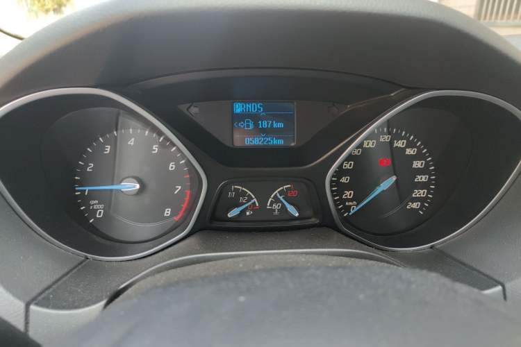 Used Ford Focus 2012 Sedan 1.6L Automatic Fashion Edition