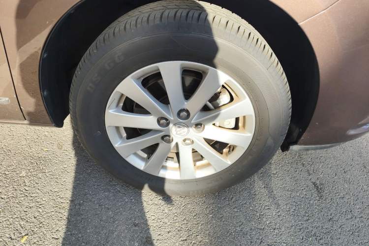 Used Buick GL8 2018 28T Luxury Model China VI Standard