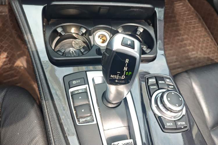 Used BMW 5 Series 2013 520Li Elegant Edition
