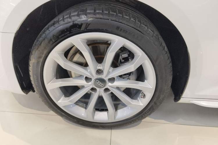 Used Audi A4L 2018 30th Anniversary Edition 40 TFSI Fashion Model