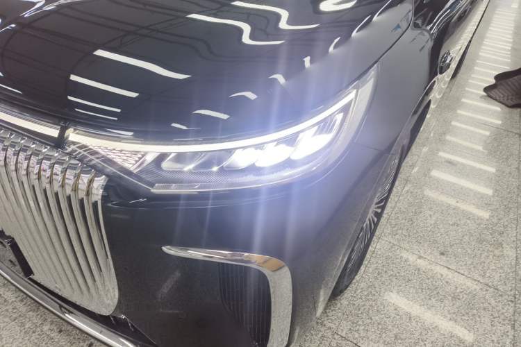 Used VOYAH Dream 2025 PHEV Four-Wheel Drive Excellence Qiankun Edition