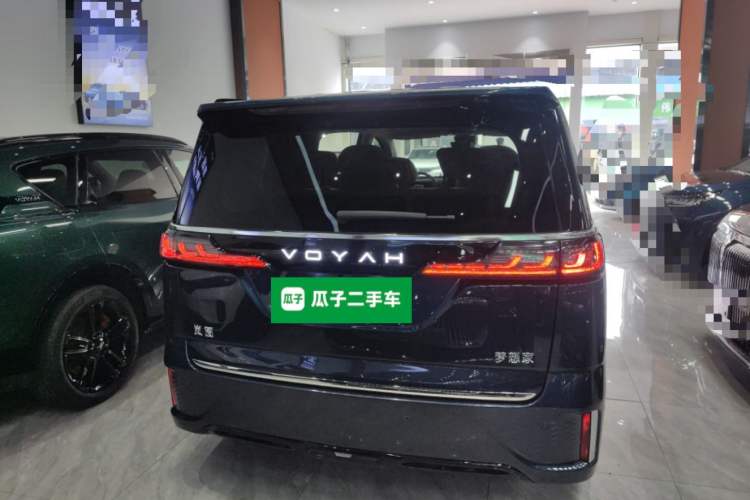 Used VOYAH Dream 2025 PHEV Four-Wheel-Drive Flagship Kunpeng Edition
