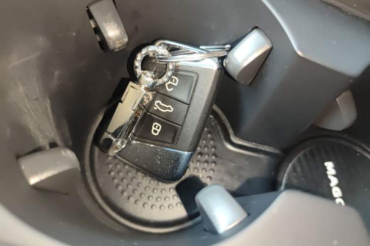 Used Volkswagen Magotan 2023 2 Million Units Limited Edition 330TSI DSG Leading Version Interior 1