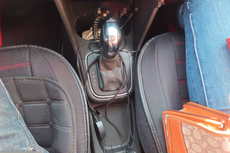 Used Volkswagen Polo 2016 1.4L Automatic Trendy Model Gear Lever