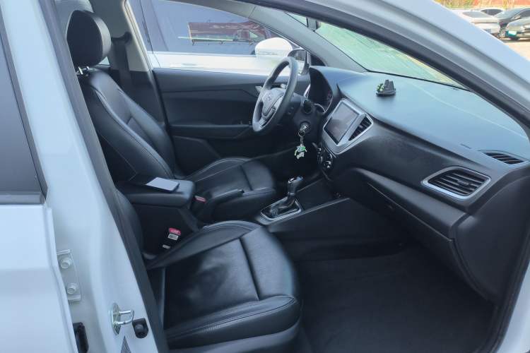 Used Hyundai Verna RV 2017 1.4L Automatic Cool Edition GLS China V Emission Standard
