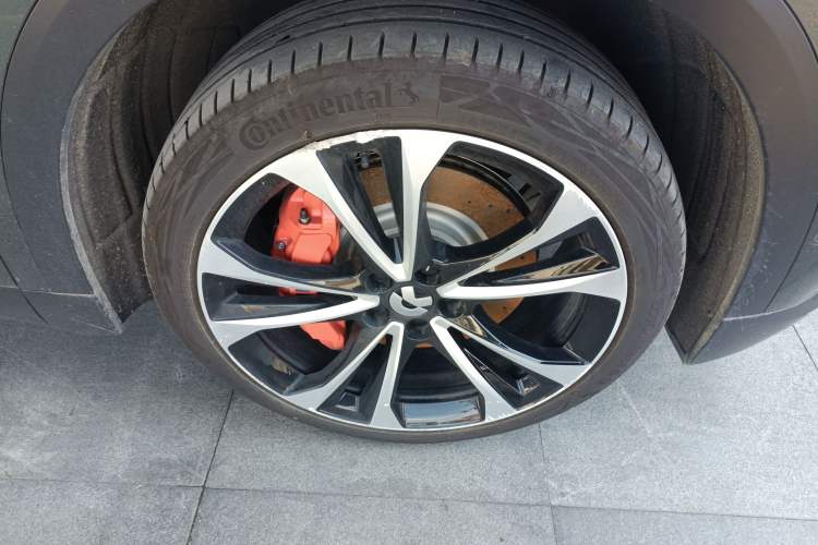 Used Nio ES8 2023 100kWh Right Front Wheel Hub