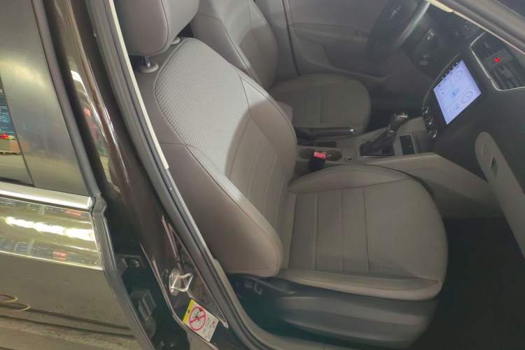 Used Skoda Octavia 2015 1.6L Automatic Yijie Edition