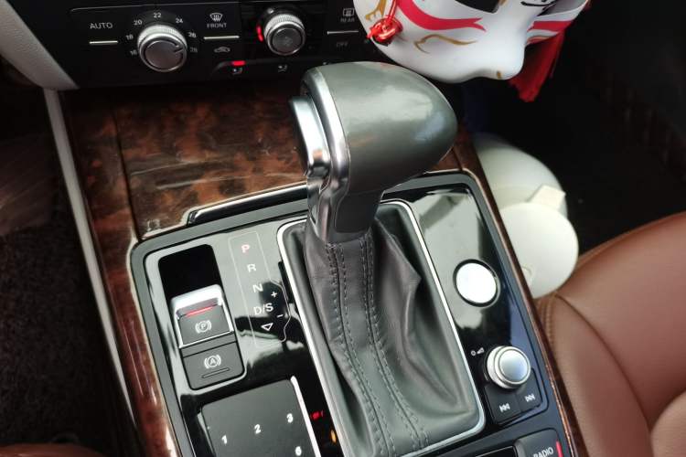 Used Audi A6L 2014 TFSI Standard Model Gear Lever