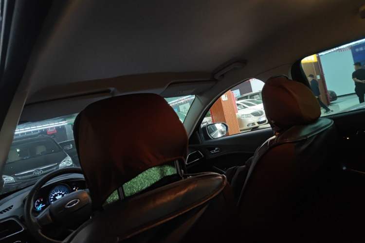 Used Ford Escort 2019 1.5L Automatic ZhiXiang Model Headliner