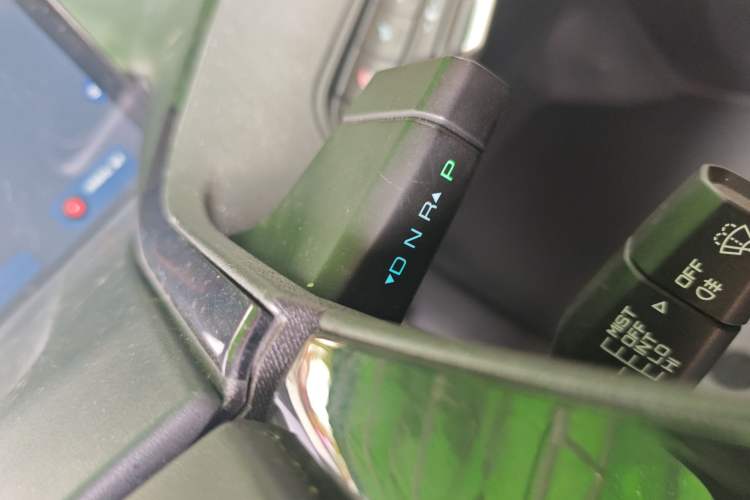 Used Baojun KiWi EV 2022 Artist Lite Edition Lithium Iron Phosphate Gear Lever