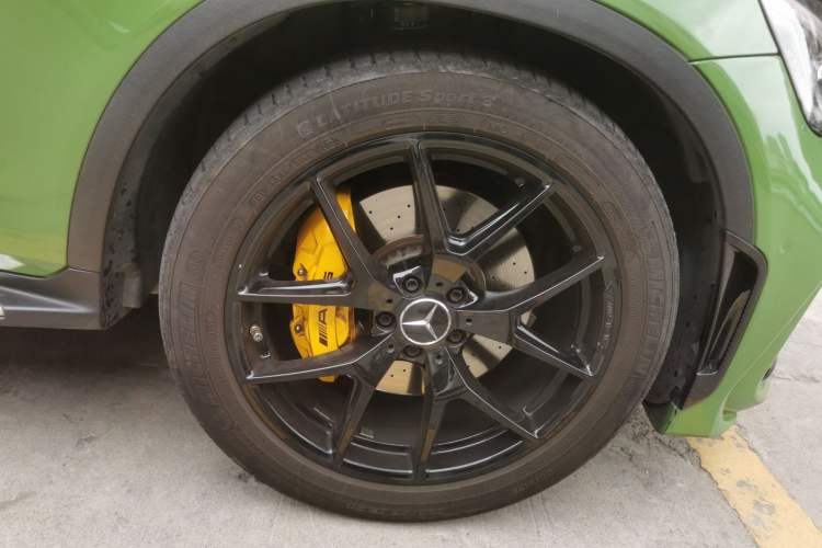 Used Mercedes-Benz GLC AMG 2020 AMG GLC 43 4MATIC Right Front Wheel Hub