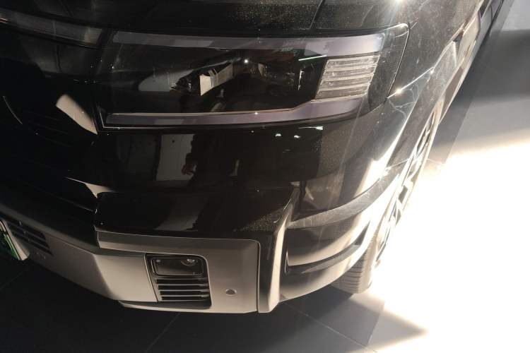 Used Formula Leopard 8 2025 Smart & Brave Flagship Edition 6 Seats Left Front Headlight