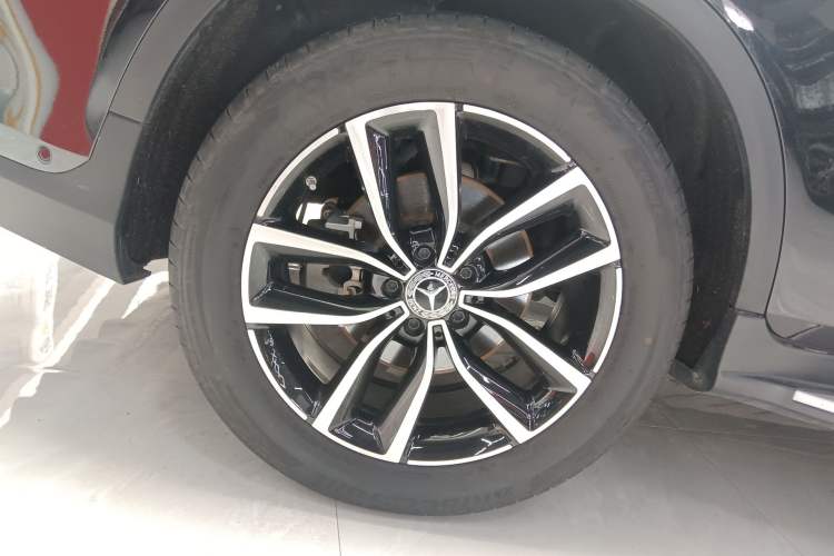Used Mercedes-Benz GLC 2021 GLC 260 L 4MATIC Luxury Model Right Rear Wheel Hub