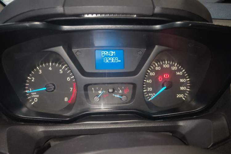 Used Ford Transit 2017 2.0T Gasoline Automatic Multi-Function Commercial Vehicle Short Wheelbase Low Roof China V Standard