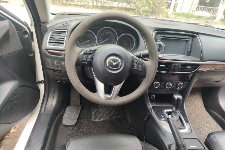 Used Mazda Atenza 2015 2.0L Blue Sky Luxury Edition
