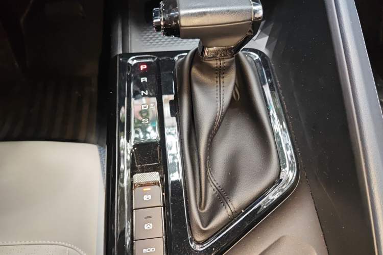 Used Baojun RC-5 2020 1.5T CVT Smart Shine Prestige Edition Gear Lever