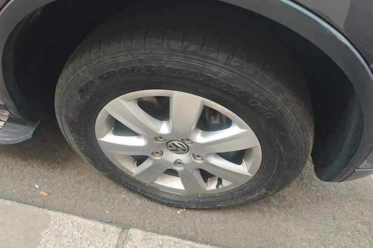 Used Volkswagen Touareg 2011 3.0 TSI Standard Version