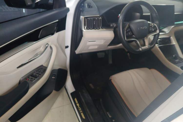 Used BYD Song PLUS New Energy 2023 Champion Edition DM-i 110KM Flagship PLUS Driver Seat