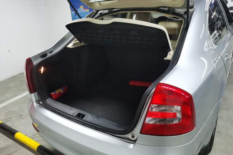 Used Skoda Octavia 2015 Classic Model 1.6L Manual Yijie Edition