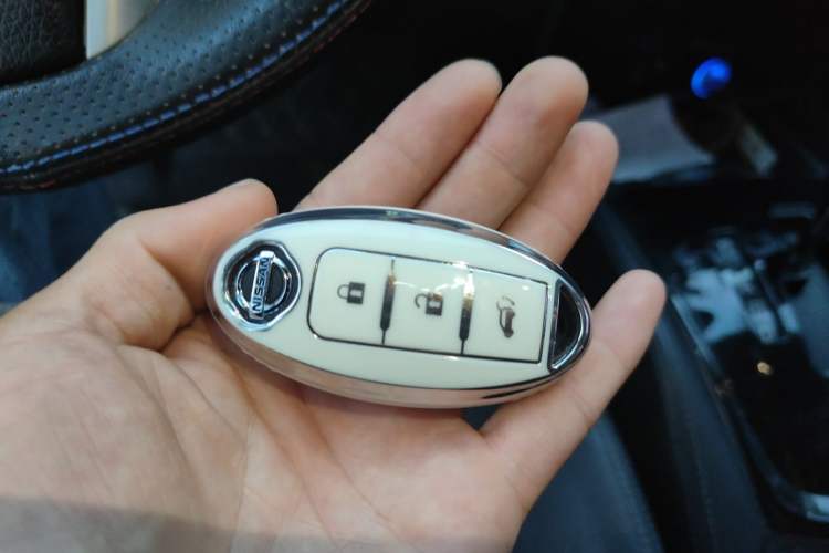 Used Nissan X-Trail 2015 2.0L CVT Comfort MAX Edition 2WD
