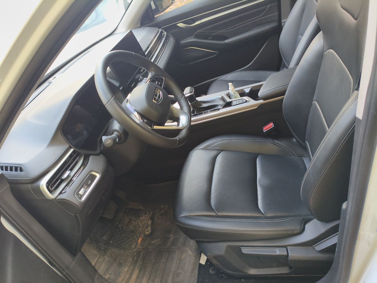 Geely Auto Emgrand 2023 4th Generation Champion Edition 1.5L CVT Prestige Model — снимка 15