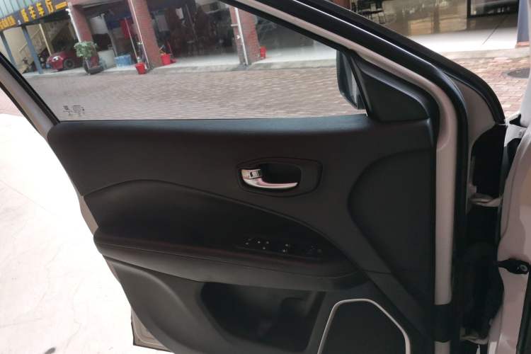 Used Jeep Compass 2020 220T Automatic Leading Edition