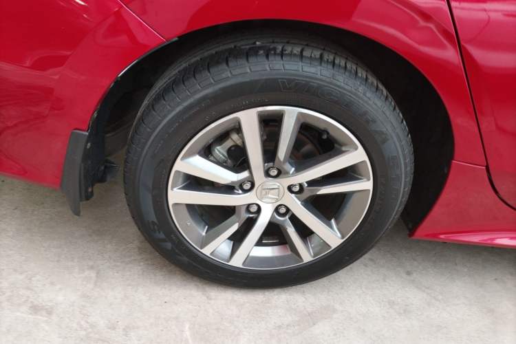 Used Honda Civic 2023 240TURBO CVT Dynamic · Center Stage Special Edition