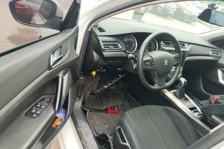 Used Peugeot 408 2014 1.8L Automatic Luxury Edition Driver Seat