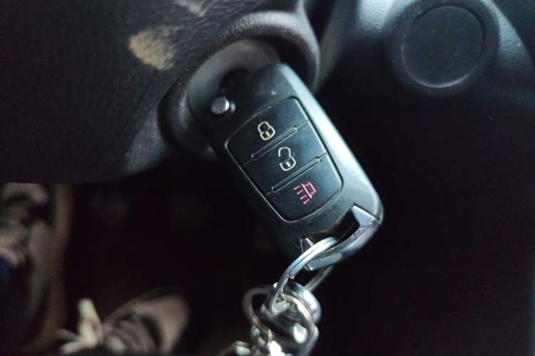 Used Great Wall King Kong Poer 2022 2.0T Manual Diesel Two-Wheel-Drive Entrepreneurial Long-Box Version GW4D20M Vehicle Key