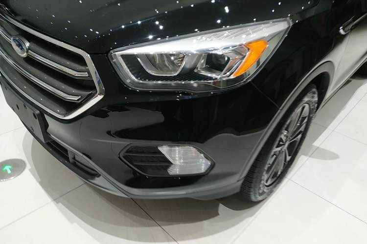 Used Ford Kuga 2019 EcoBoost 180 Two-Wheel-Drive Platinum Edition China VI Standard
