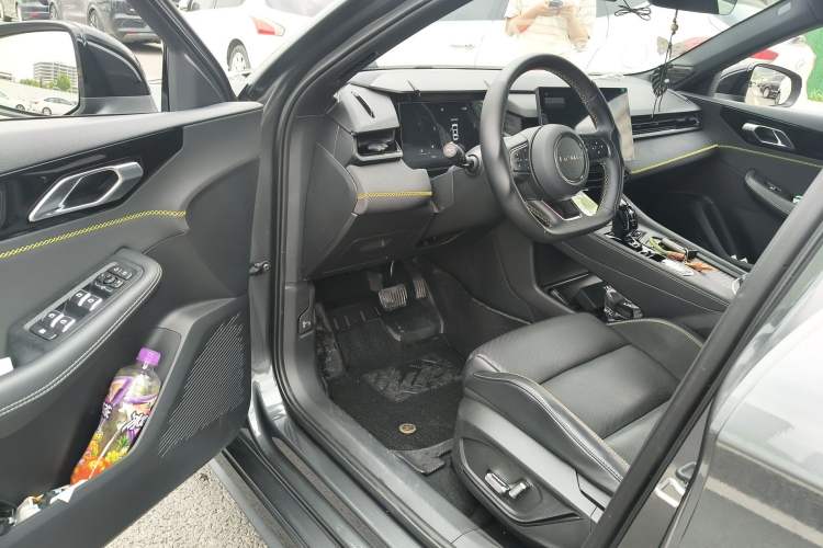 Used Lynk & Co 03 2023 1.5TD DCT JingPro Driver Seat