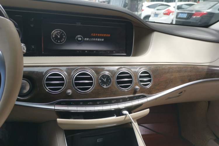 Used Mercedes-Benz S-Class 2014 S 320 L Luxury Model Audio And AC Panel